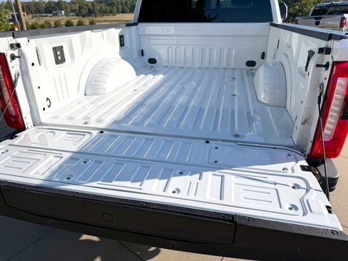 Used 2024 Ford F250 King Ranch AWD/4WD image 9