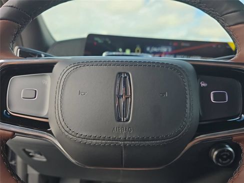 New 2026 Lincoln Navigator Reserve AWD/4WD image 23