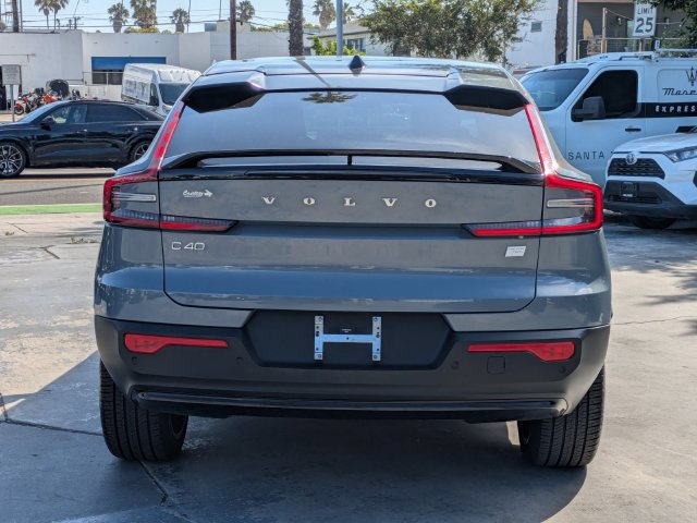 Certified 2023 Volvo C40 P8 Recharge Ultimate AWD/4WD image 4