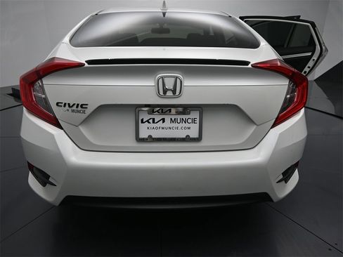 Used 2017 Honda Civic EX-L image 9