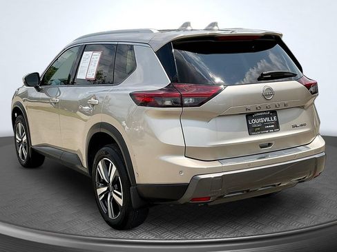 Used 2025 Nissan Rogue SL w/ Tech Package AWD/4WD image 5