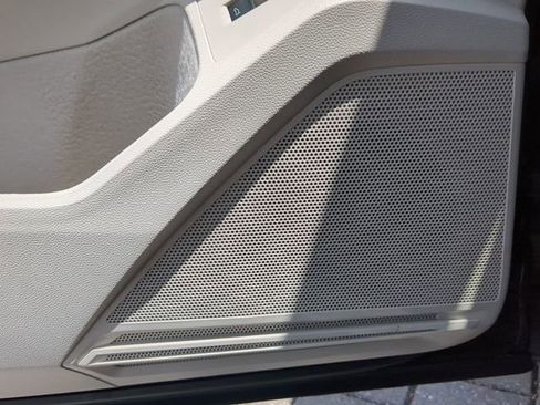 Certified 2023 Volkswagen Tiguan SE R-Line image 18