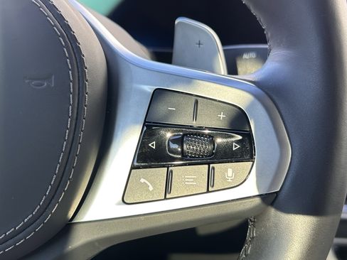 Used 2025 BMW X6 xDrive40i image 11