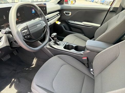 New 2026 Kia K4 FWD image 18