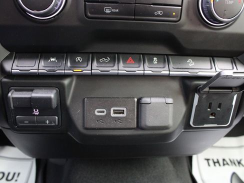 Used 2025 Chevrolet Silverado 1500 Custom Trail Boss w/ Dark Appearance Package AWD/4WD image 40