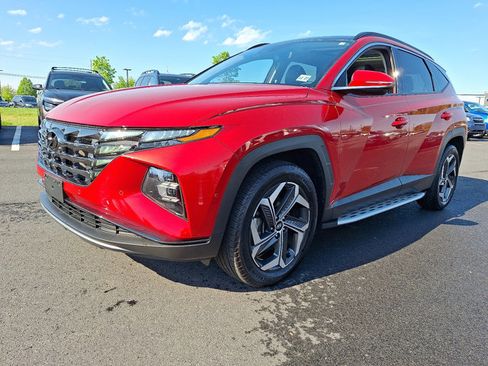 Used 2023 Hyundai Tucson Limited w/ Cargo Package AWD/4WD image 3