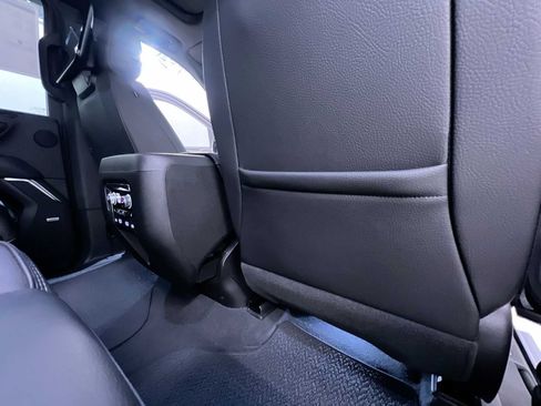 Used 2023 GMC Yukon Denali w/ Denali Reserve Package AWD/4WD image 43