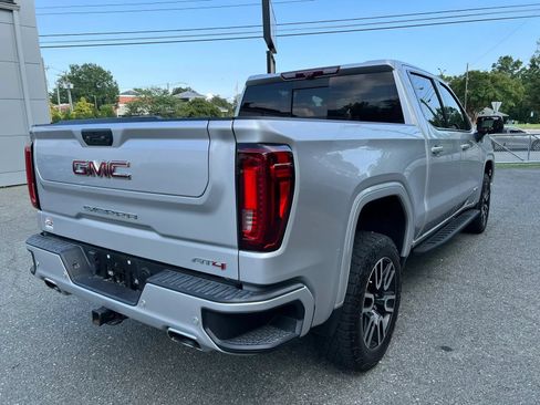 Used 2022 GMC Sierra 1500 AT4 w/ AT4 Premium Package AWD/4WD image 4