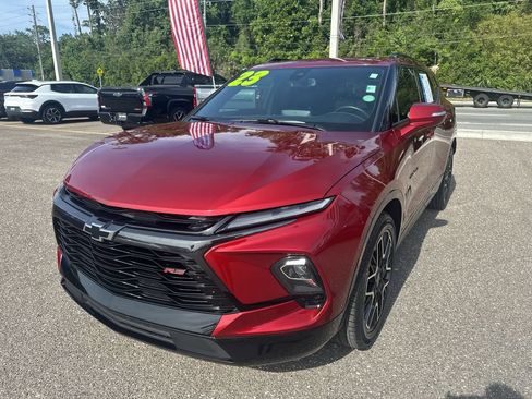Used 2023 Chevrolet Blazer RS w/ Enhanced Convenience Package FWD image 12