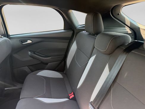 Used 2017 Ford Focus ST FWD image 34