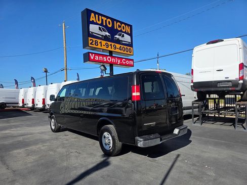 Used 2013 Chevrolet Express 3500 LT w/ LT Preferred Equipment Group image 2