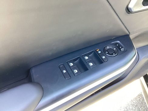 Used 2025 Kia K4 GT-Line w/ GT-Line Premium Package FWD image 11