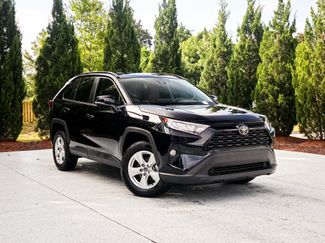 Used 2021 Toyota RAV4 XLE FWD video 2
