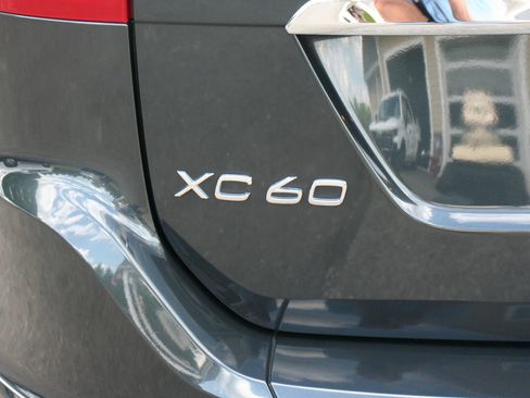 Used 2015 Volvo XC60 T6 w/ Protection Package AWD/4WD image 29