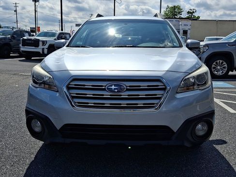 Used 2017 Subaru Outback 2.5i Premium AWD/4WD image 2