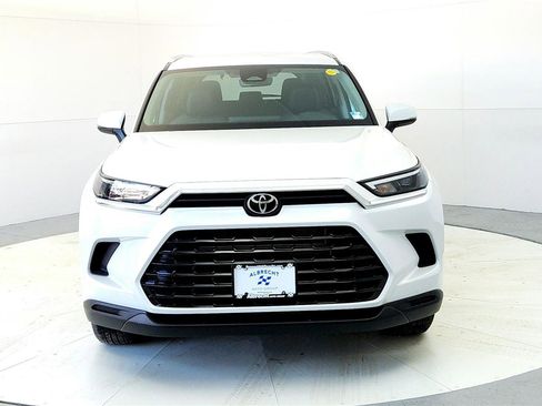 New 2026 Toyota Grand Highlander XLE image 8