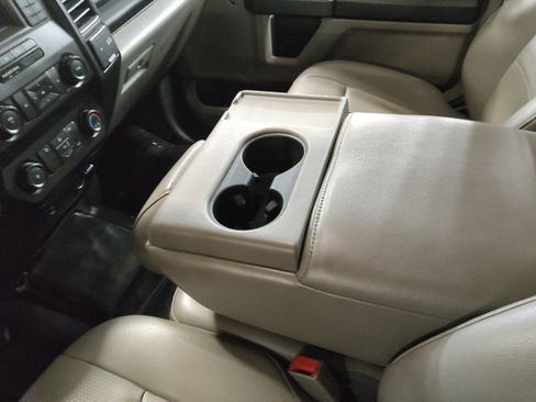 Used 2020 Ford F150 XL w/ Equipment Group 101A Mid AWD/4WD image 26