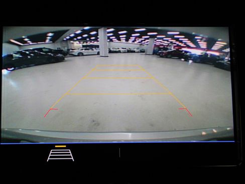 Used 2022 Buick Encore Preferred image 32