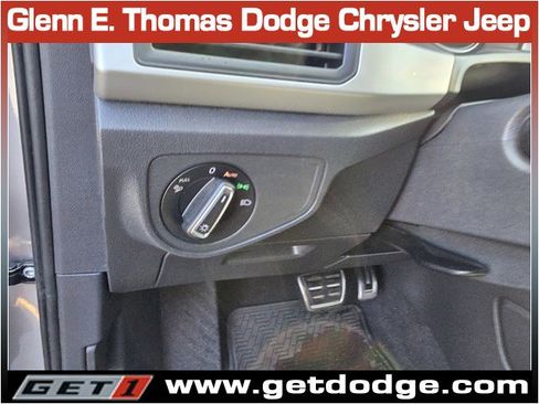 Used 2021 Volkswagen Atlas SE w/ Panoramic Sunroof Package image 22