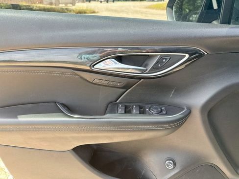 Used 2023 Buick Envision Essence w/ Sport Touring Package FWD image 9