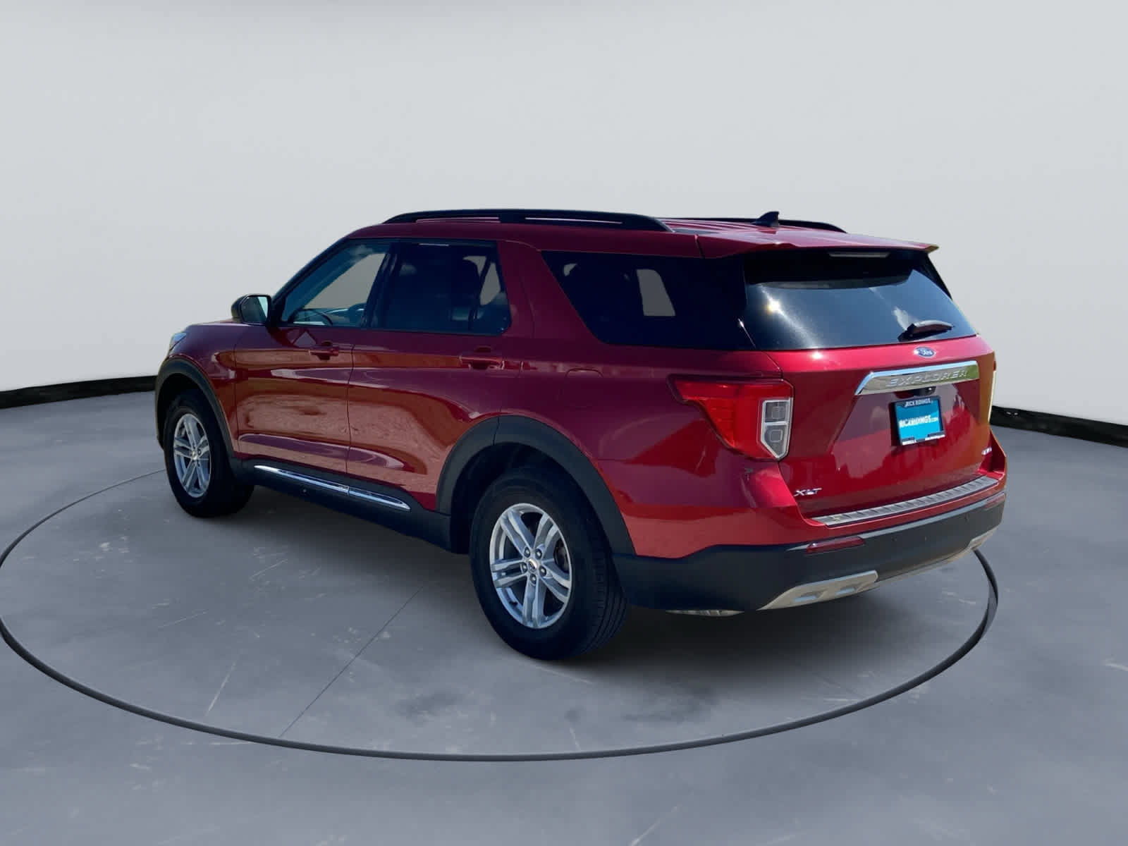 Used 2023 Ford Explorer XLT w/ Equipment Group 202A AWD/4WD image 11