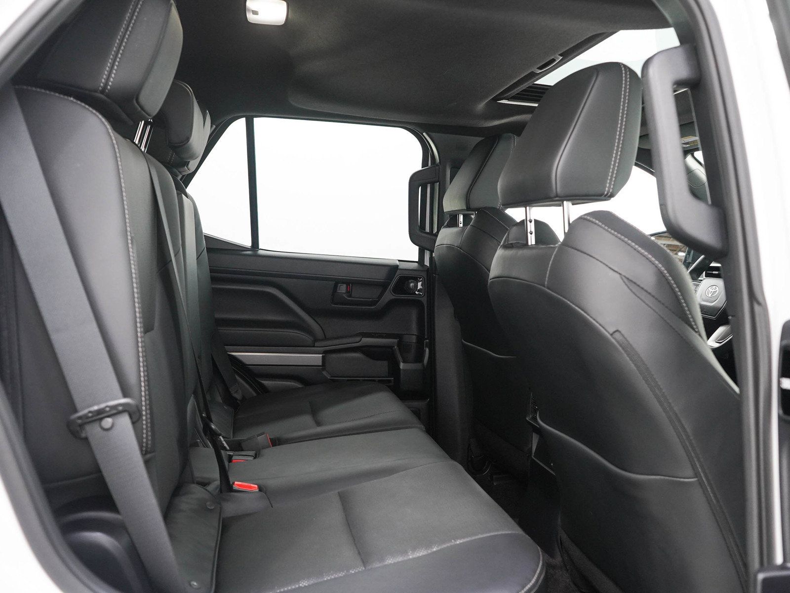 Used 2025 Toyota 4Runner TRD Off-Road Premium w/ Tow Technology Package AWD/4WD image 14