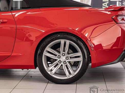 Used 2017 Chevrolet Camaro LT RWD image 8