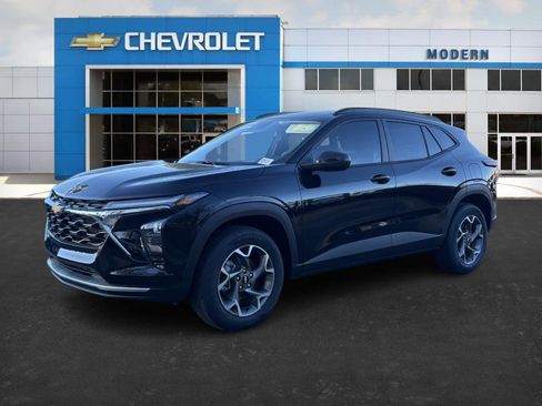 New 2026 Chevrolet Trax LT image 1