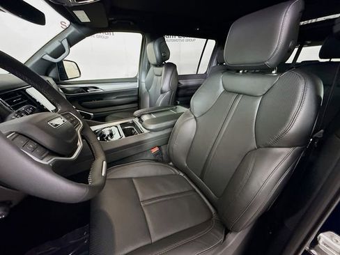 New 2026 Jeep Grand Wagoneer 4WD image 22