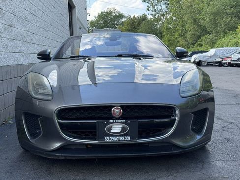 Used 2019 Jaguar F-TYPE Convertible RWD image 4