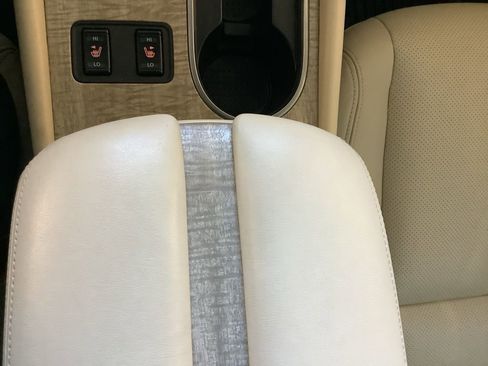 Used 2024 Nissan Murano SL image 21