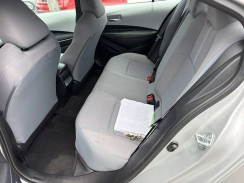 Used 2024 Toyota Corolla SE FWD image 3