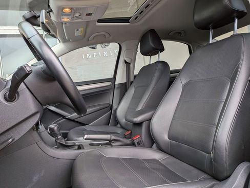 Used 2014 Volkswagen Passat 1.8T SE image 7