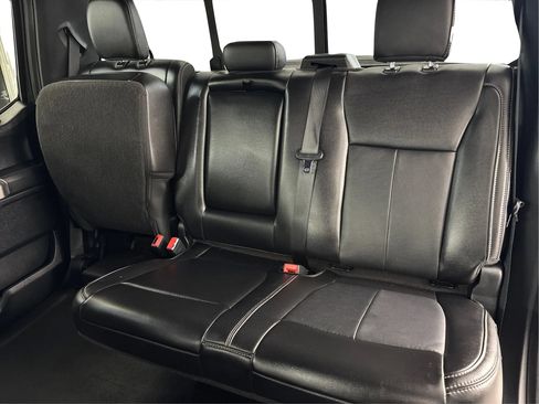 Used 2020 Ford F150 Lariat w/ Equipment Group 502A Luxury AWD/4WD image 20