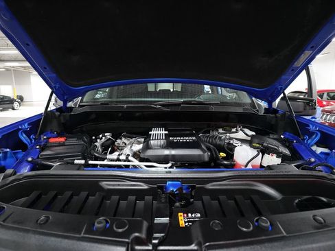 Certified 2025 Chevrolet Silverado 1500 RST image 3