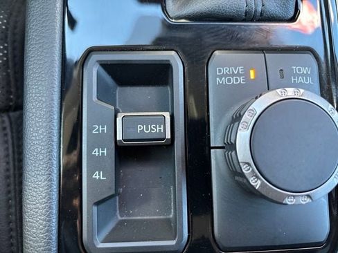 Used 2024 Toyota Tundra Limited AWD/4WD image 17