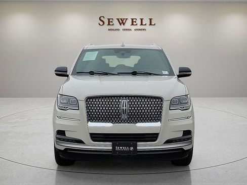 Used 2024 Lincoln Navigator L Reserve AWD/4WD image 8