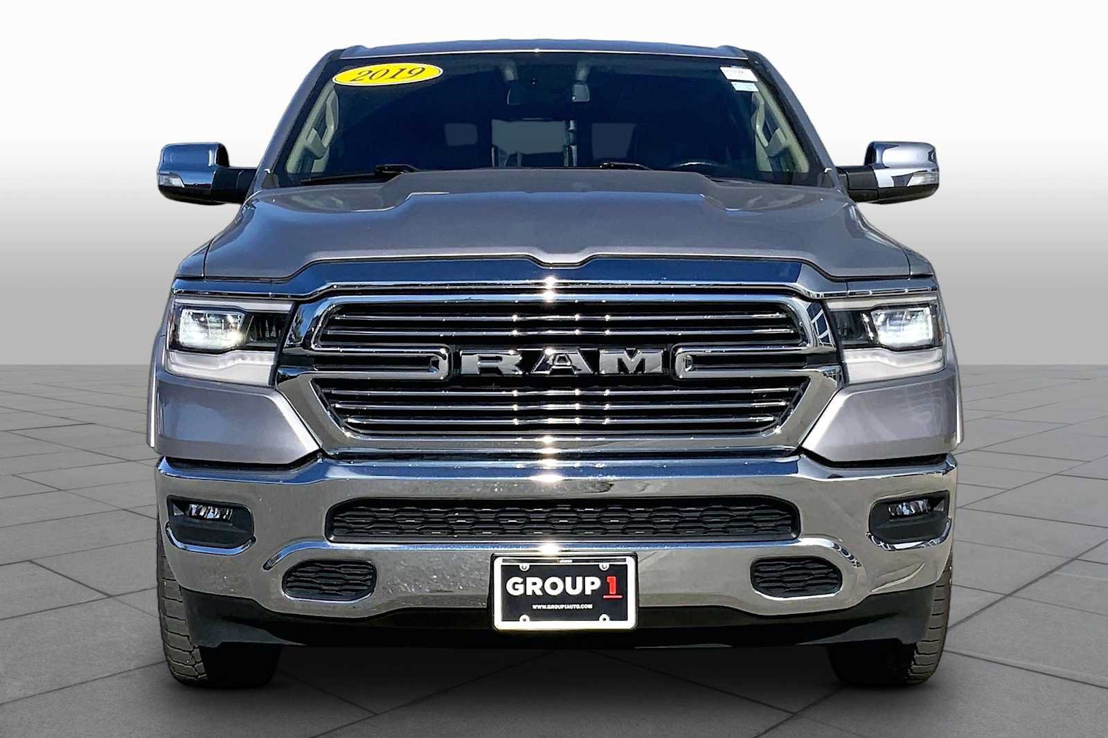 Used 2019 RAM 1500 Laramie AWD/4WD image 3