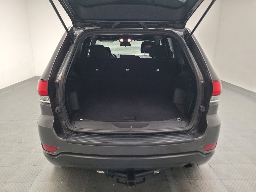 Used 2021 Jeep Grand Cherokee Laredo AWD/4WD image 29