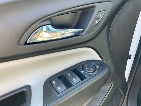 Used 2024 Chevrolet Equinox LS w/ Sport Edition AWD/4WD image 18