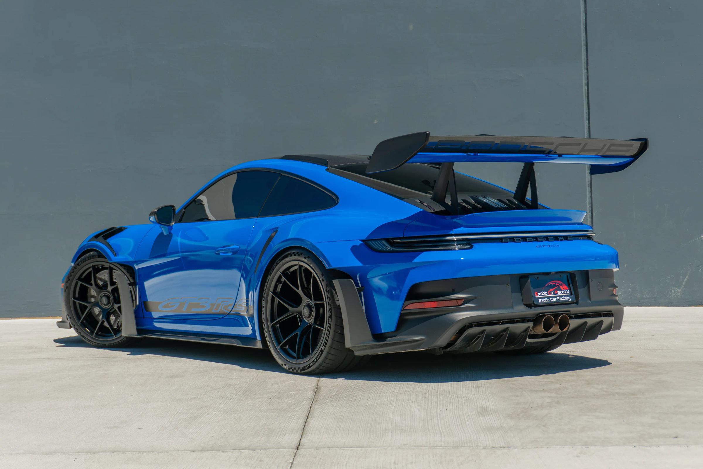 Used 2024 Porsche 911 GT3 RS RWD image 9