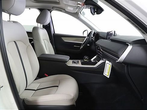 Used 2025 MAZDA CX-90 3.3 Turbo w/ Preferred Package image 32