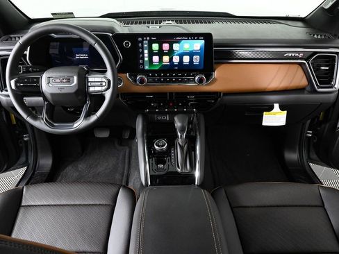 New 2025 GMC Canyon AT4 w/ Nightfall Edition image 18