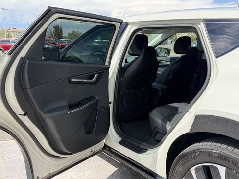 Used 2024 Kia EV6 Wind w/ Wind Technology Package AWD/4WD image 16