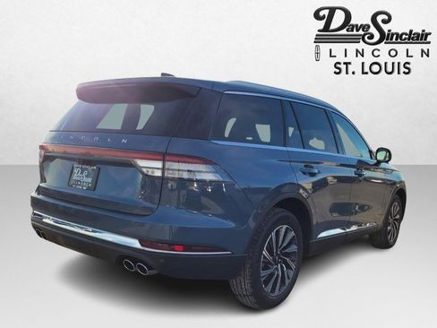 New 2026 Lincoln Aviator AWD image 5
