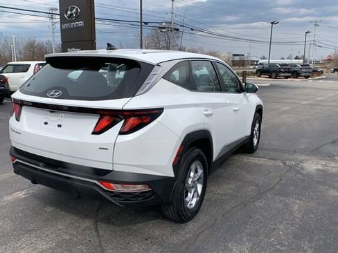 Used 2023 Hyundai Tucson SE AWD/4WD image 5