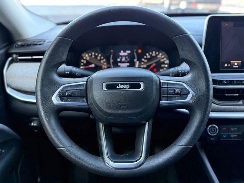 Used 2022 Jeep Compass Sport image 24