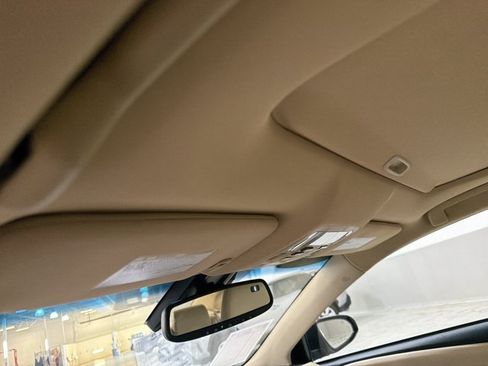 Used 2017 Toyota Avalon Limited FWD image 10