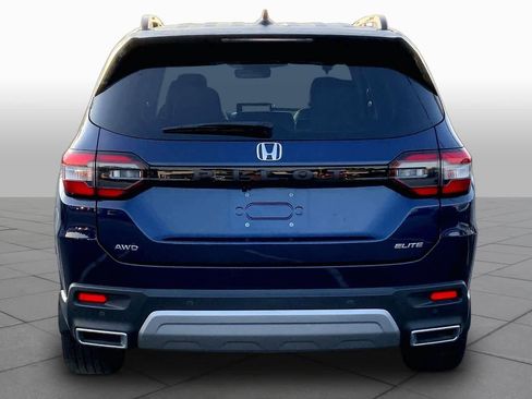 Used 2023 Honda Pilot Elite image 5