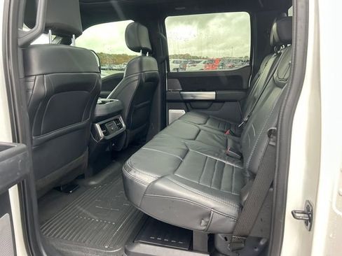 Used 2025 Ford F450 Platinum w/ FX4 Off-Road Package image 38